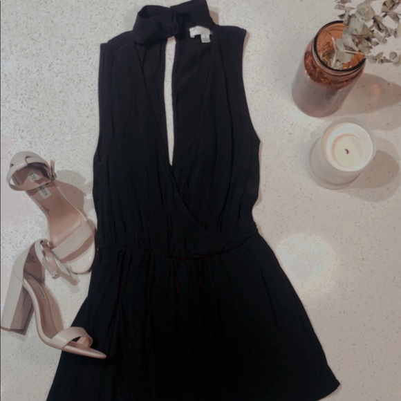SHILLA | High Neck Black Romper - Picture 5 of 6